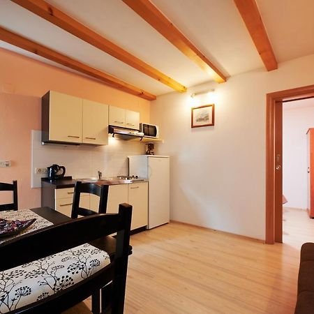 Apartments Ivica Trogir Exterior photo