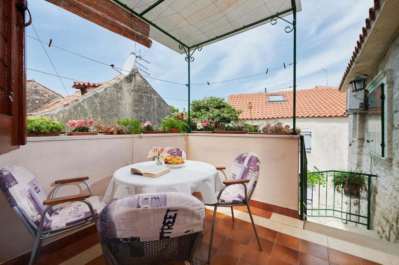 Apartments Ivica Trogir Exterior photo