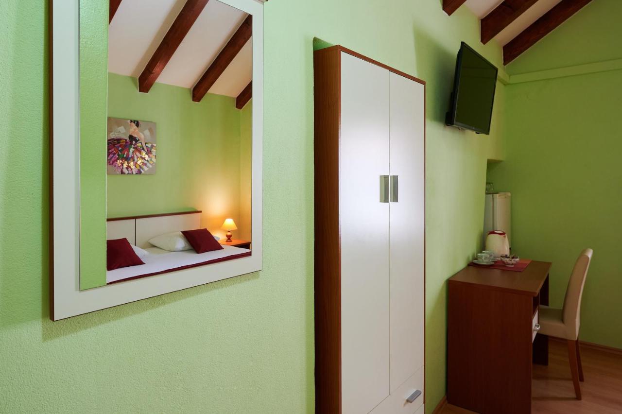 Apartments Ivica Trogir Exterior photo